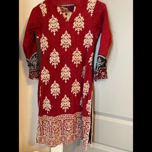 Pakistani lawn shalwar kameez